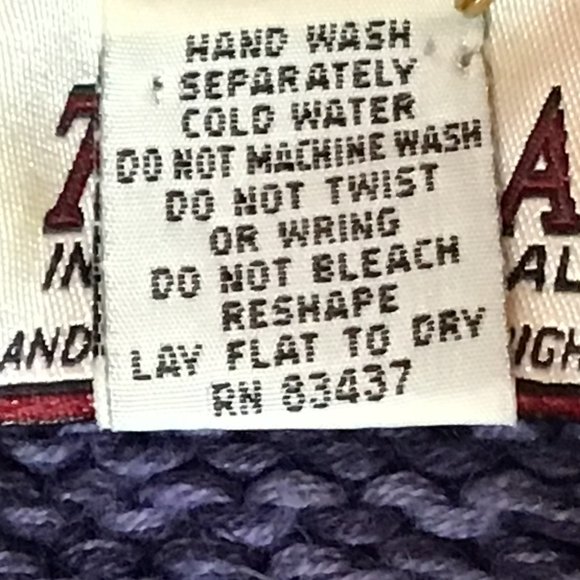 Tiara International - Vintage Long Blue with Autumn Design Pullover Sweater - Picture 7 of 7